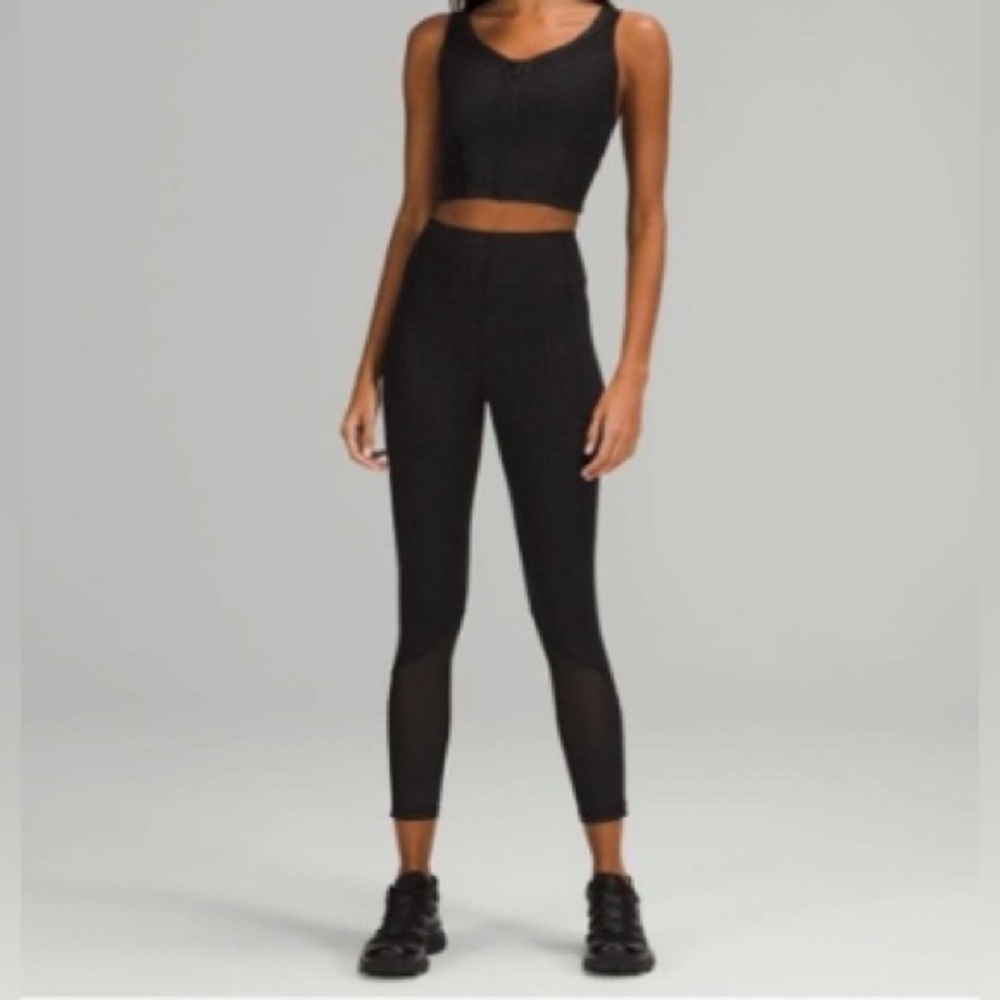 BNWOT RARE Lululemon Lab RUN HR with mesh